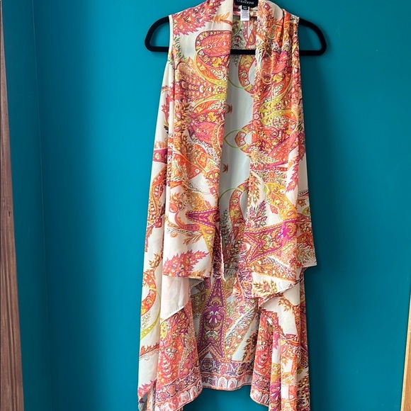 Colorful Paisley Sleeveless pareo - Picture 1 of 4